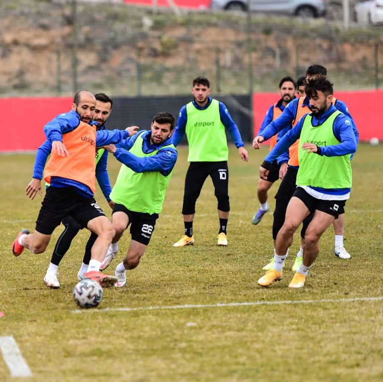UŞAKSPOR, HACETTEPE MAÇINA HAZIRLANIYOR